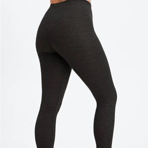 Fabletics high waisted knit leggings 7/8- Medium